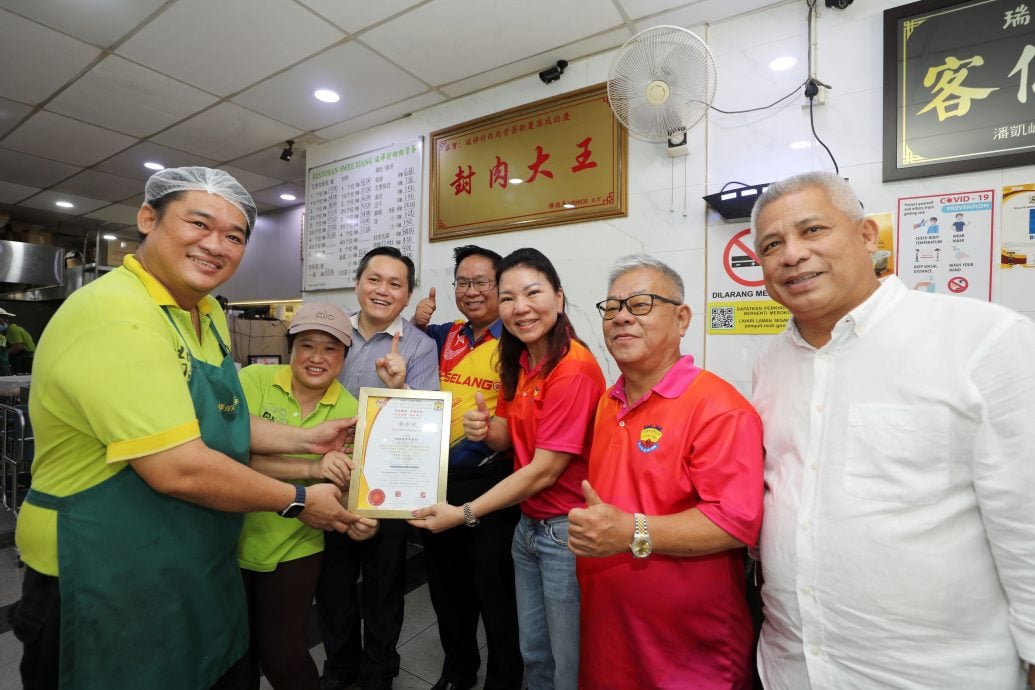 me02主文-大都会/梁德志为利民迁校争取州政府拨款/5图