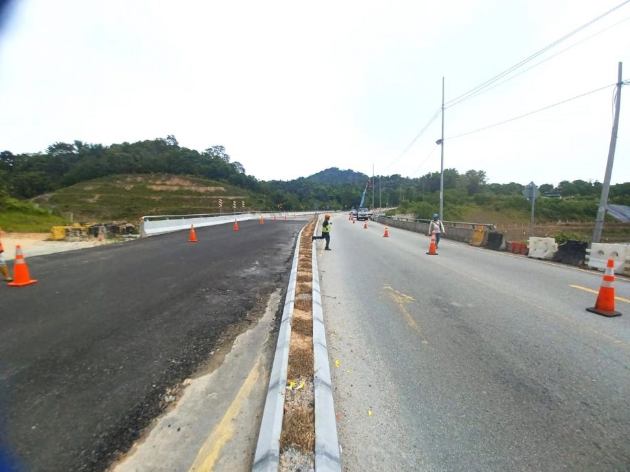 me03主文-大都会/边基兰特丽玛花园EKVE大道桥樑处的路段交通混乱变“虎口”