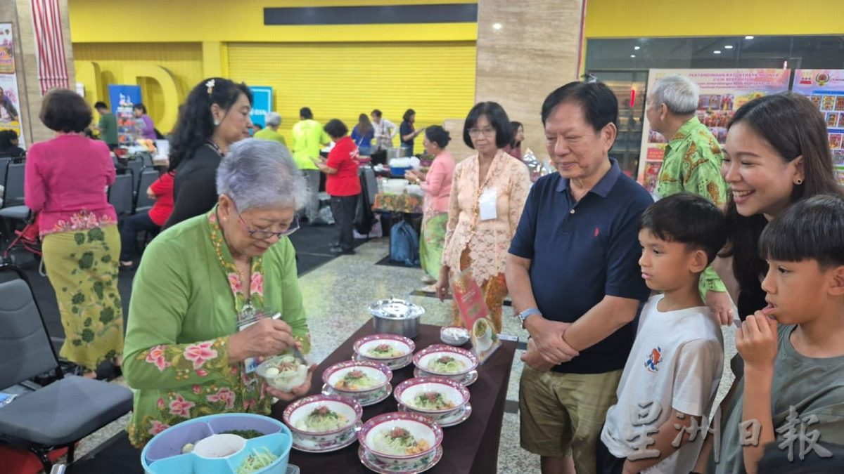 (古城第三版主文)侨生文化周上,4州叻沙争艳