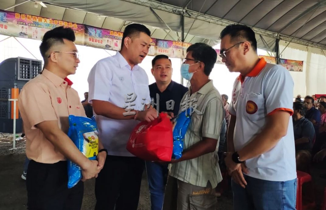 （大北马）新西园盂兰胜会施济贫老，黄佳祯：幸好没学校和卫生局参与，否则因为是国盟州议员而被阻