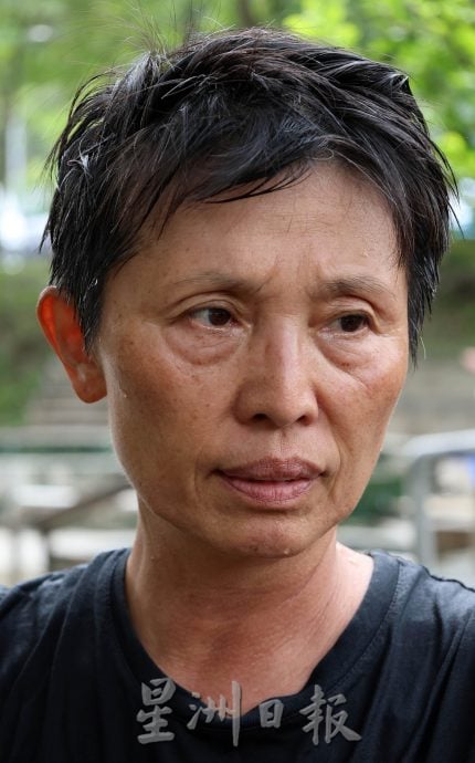士拉央热水湖还没关 民众“碰运气”爽泡温泉