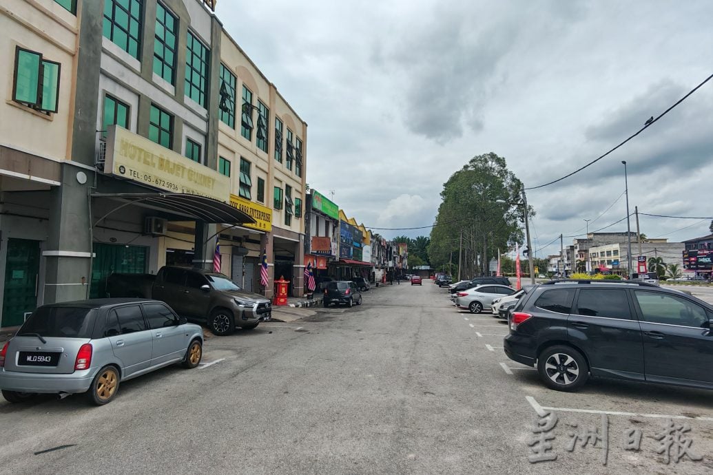 爱大华Evergree Garden酒店前开路 利惠周边居民商家