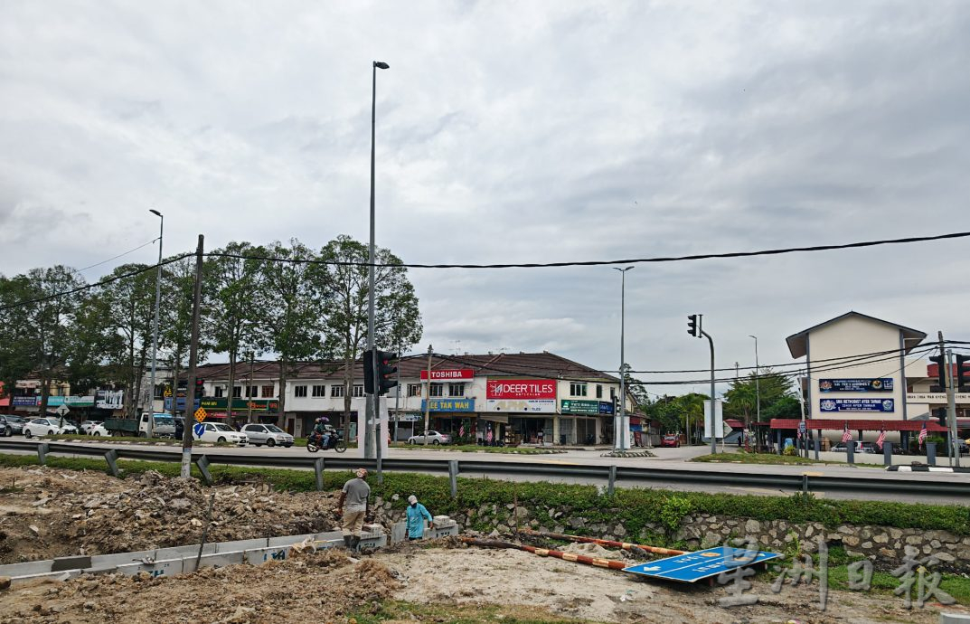 爱大华Evergree Garden酒店前开路 利惠周边居民商家