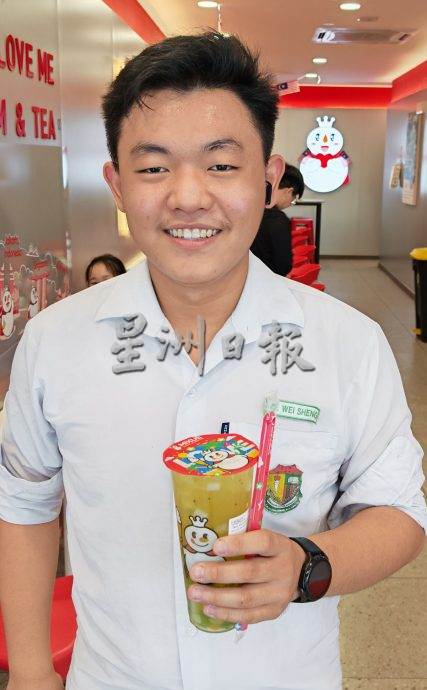 连锁品牌茶饮店进驻乡镇受欢迎