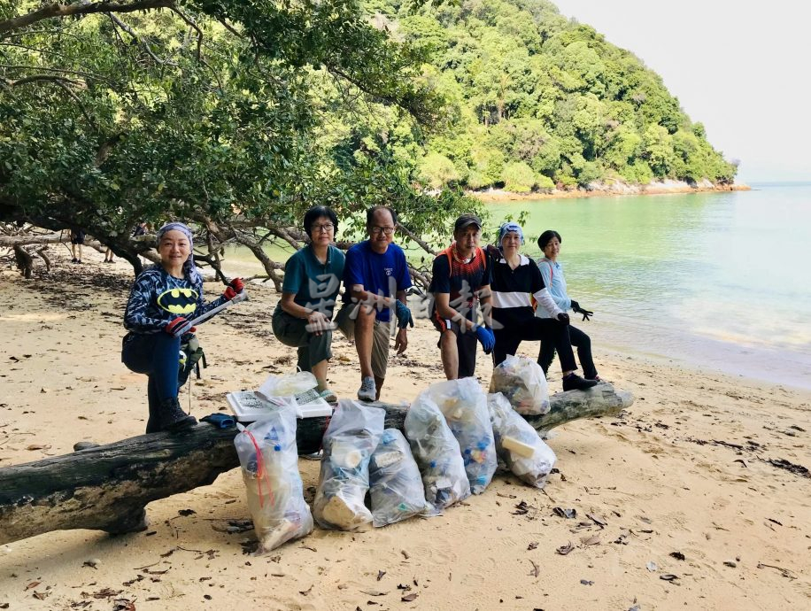 有故事的人:抗癌重生写生命续篇 胡重惠上山下海看世界