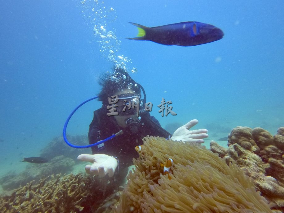 有故事的人:抗癌重生写生命续篇 胡重惠上山下海看世界