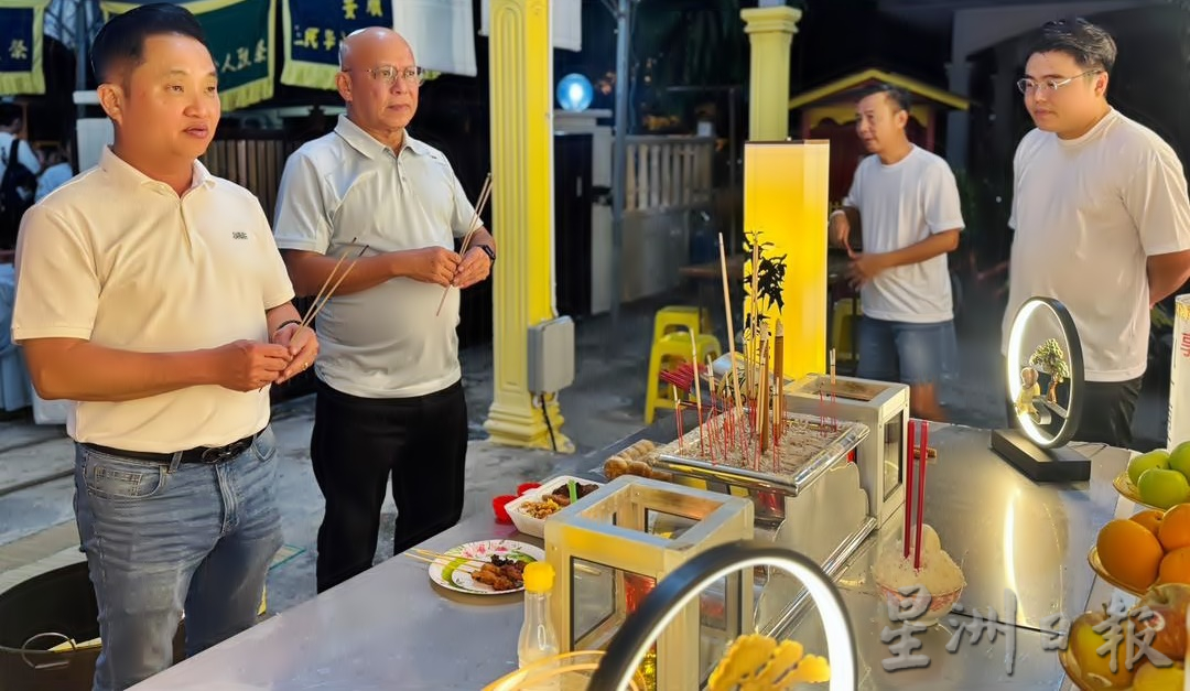 吴家良祖母逝世 本报和行动党领袖致祭