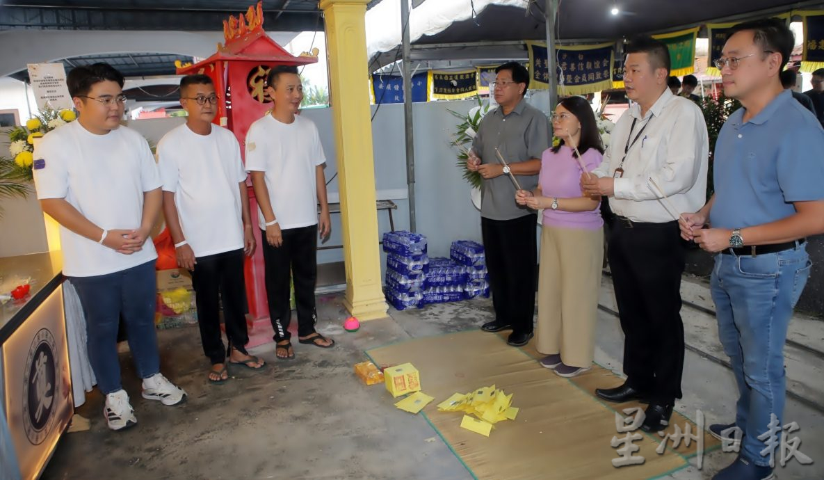 吴家良祖母逝世 本报和行动党领袖致祭