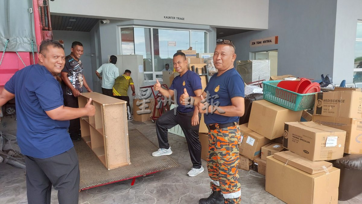 (大北马)巴里文打新医院正式启用 多辆救护车分多次转至病黎至新院