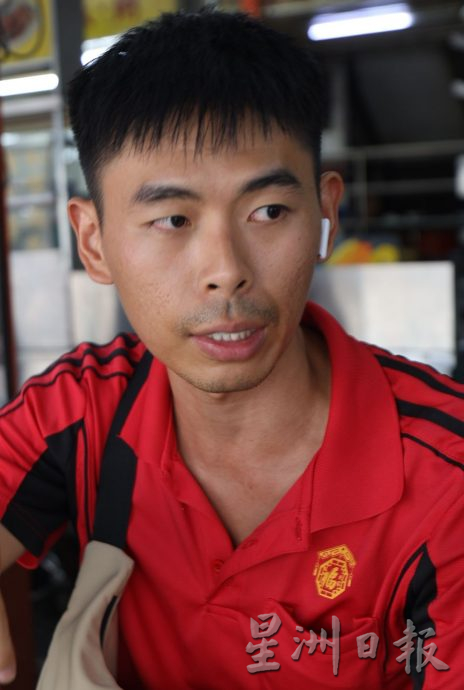 (已签发)大都会版4头:阿罗街盂兰胜会最大“亮点”  一架纸扎私人飞机首次亮相