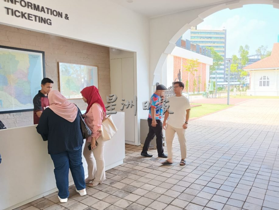 5/9见报《半岛心旅行》“结合文物、艺术、时尚与纺织,苏丹阿末沙王家博物馆待您发掘。”