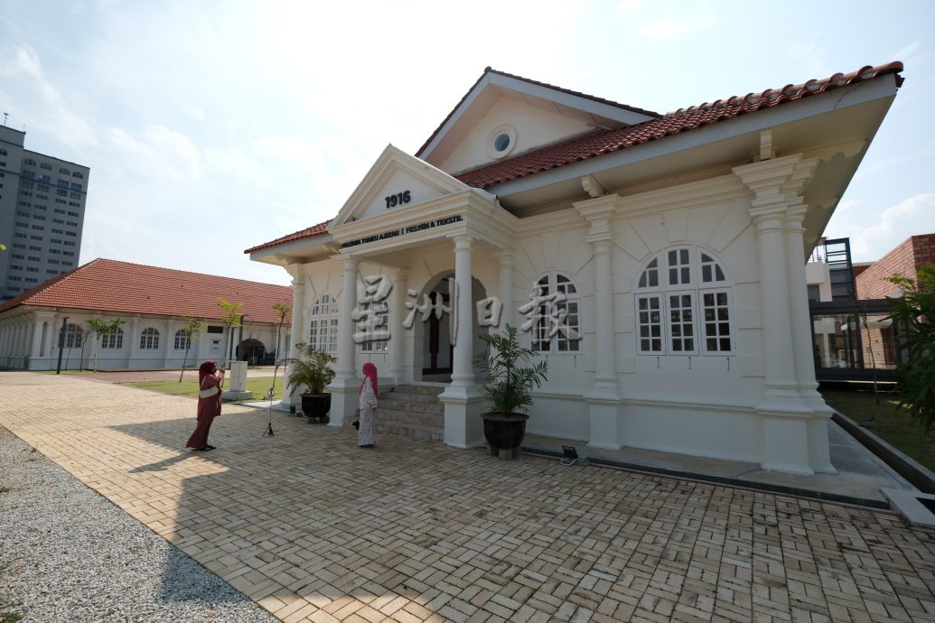 5/9见报《半岛心旅行》“结合文物、艺术、时尚与纺织,苏丹阿末沙王家博物馆待您发掘。”