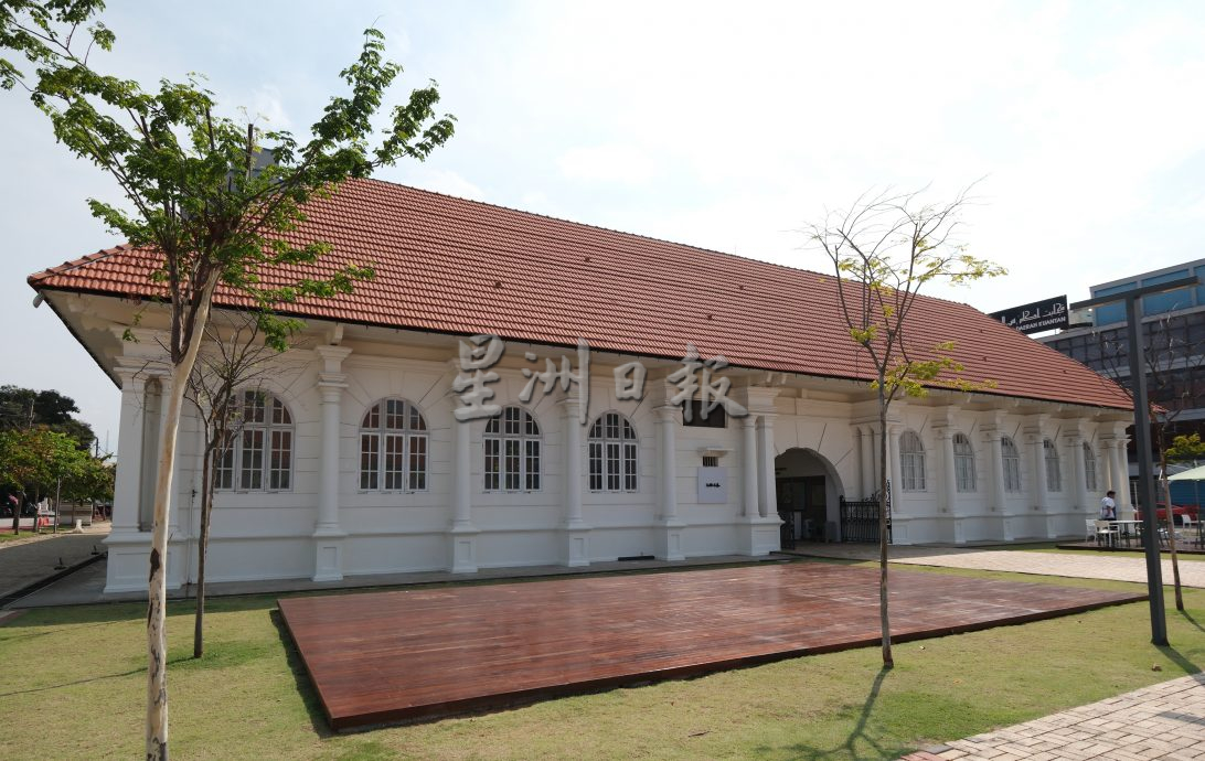 5/9见报《半岛心旅行》“结合文物、艺术、时尚与纺织,苏丹阿末沙王家博物馆待您发掘。”