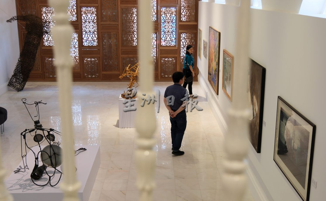 5/9见报《半岛心旅行》“结合文物、艺术、时尚与纺织,苏丹阿末沙王家博物馆待您发掘。”