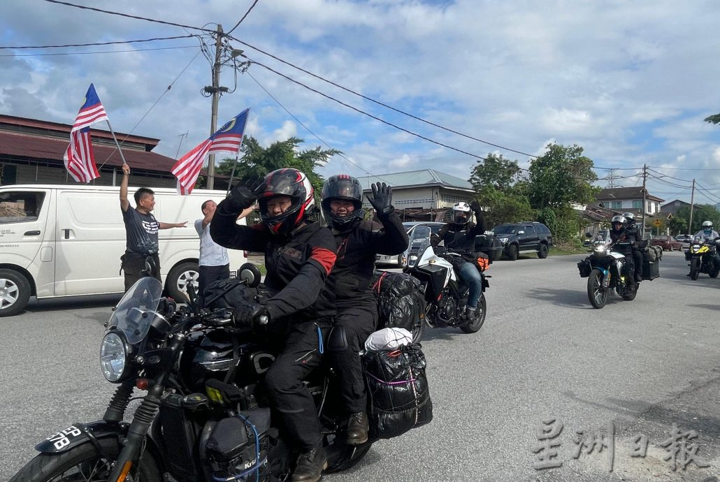 46天跨国摩托游启程 怡摩托车友远征西藏