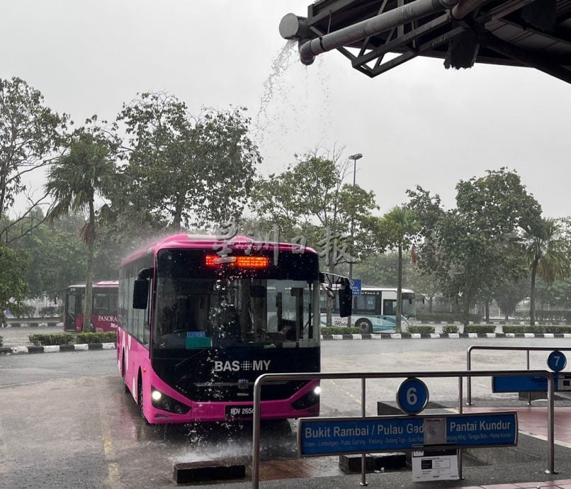 (古城封面主文)邱培栋巡视巴士总站及亲身体验公共交通服务