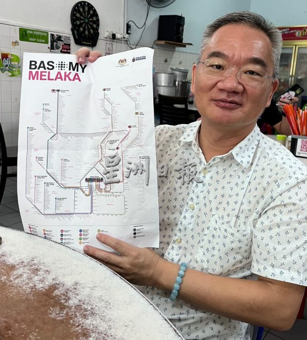 (古城封面主文)邱培栋巡视巴士总站及亲身体验公共交通服务