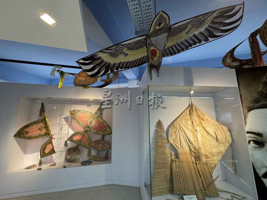(古城封底)用眼睛去旅游:走进博物馆的怀旧时光