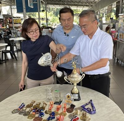 杜依蔚世锦赛夺冠·父母盼女儿健康平安 继续努力