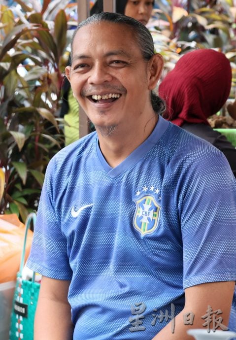 大都会(版2副文)/跟进默布草场是否开放使用