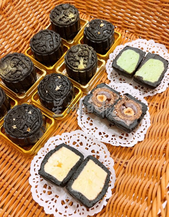 (古城封面主文)中秋月饼市场比拼口感与创新盼脱颖而出