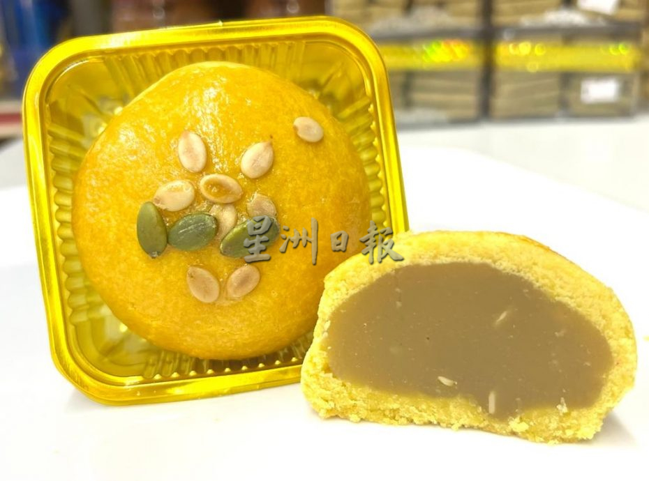 (古城封面主文)中秋月饼市场比拼口感与创新盼脱颖而出