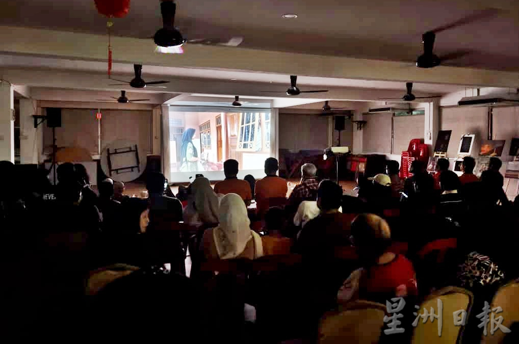 东(已签):哥打峇鲁电影节开幕。