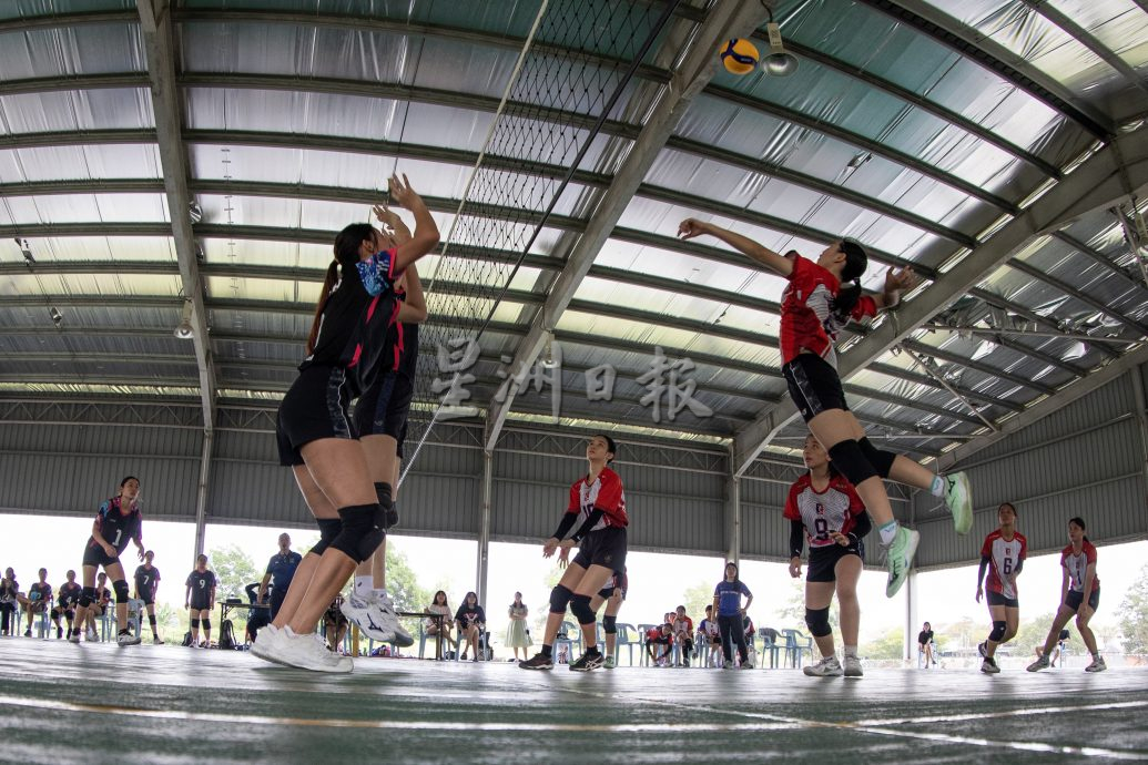 星角摄／图说大马：各族球场挥洒汗水迎国庆