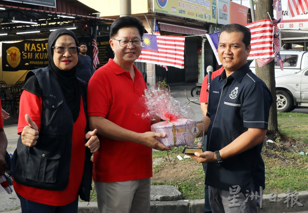 大都会/黄孝儒出席 旺沙马朱区爱国摩托游行