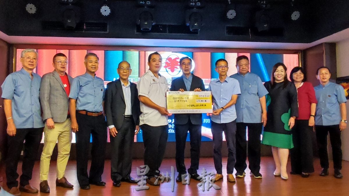 八打灵发展华小工委会宣誓就职