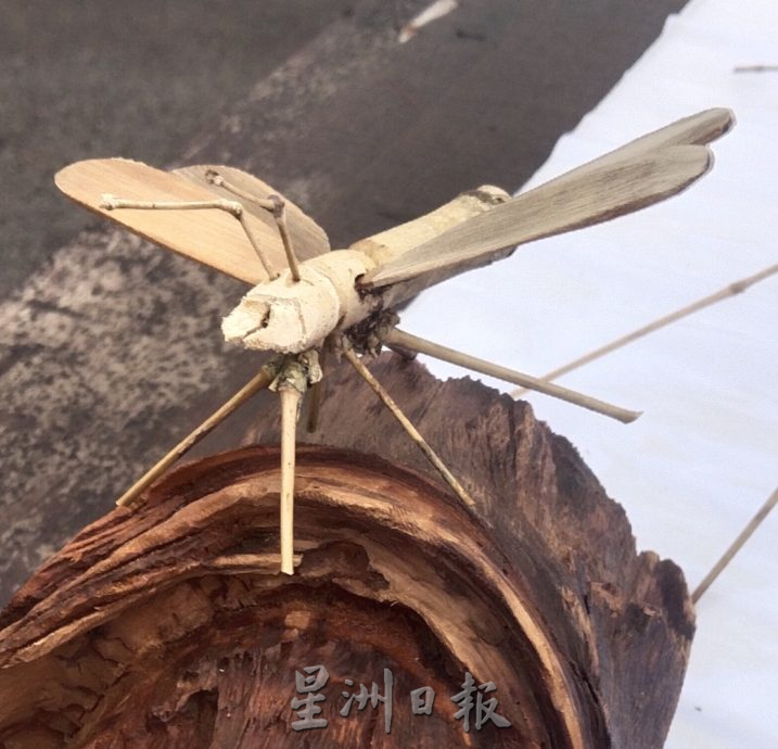 柔：版头：特稿：创艺妙用竹树，仿制昆虫引众瞩目