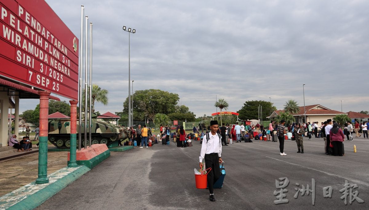 东(已签发):国民服务第三批男学员到北根报到