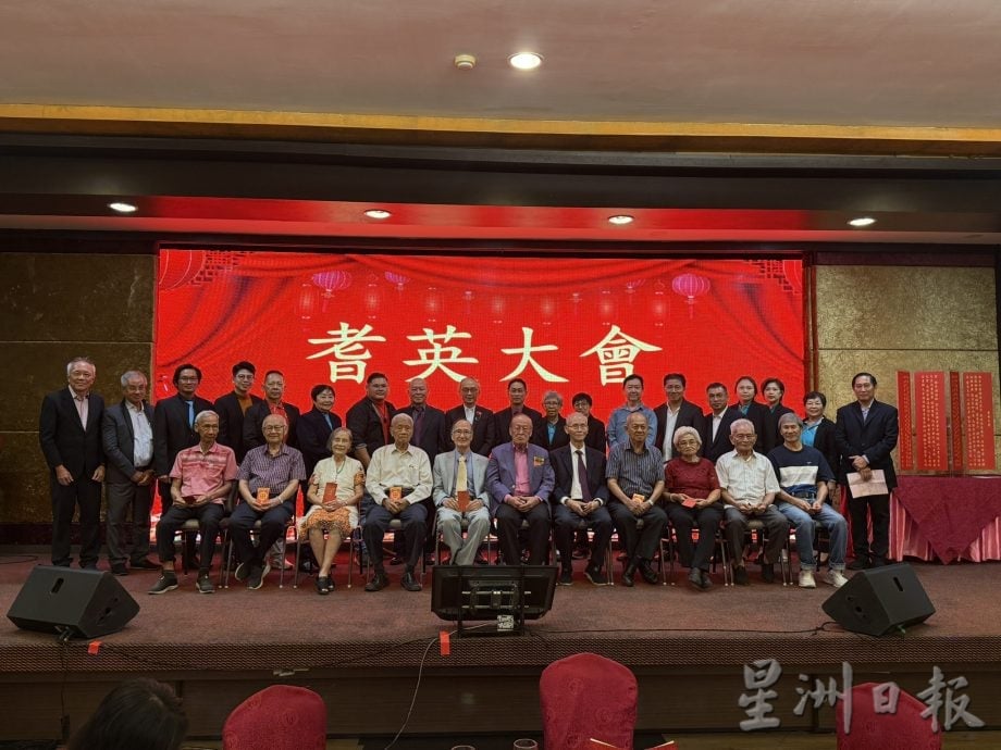 发扬武术舞狮粤曲有成 霹南海会馆获总会赞赏