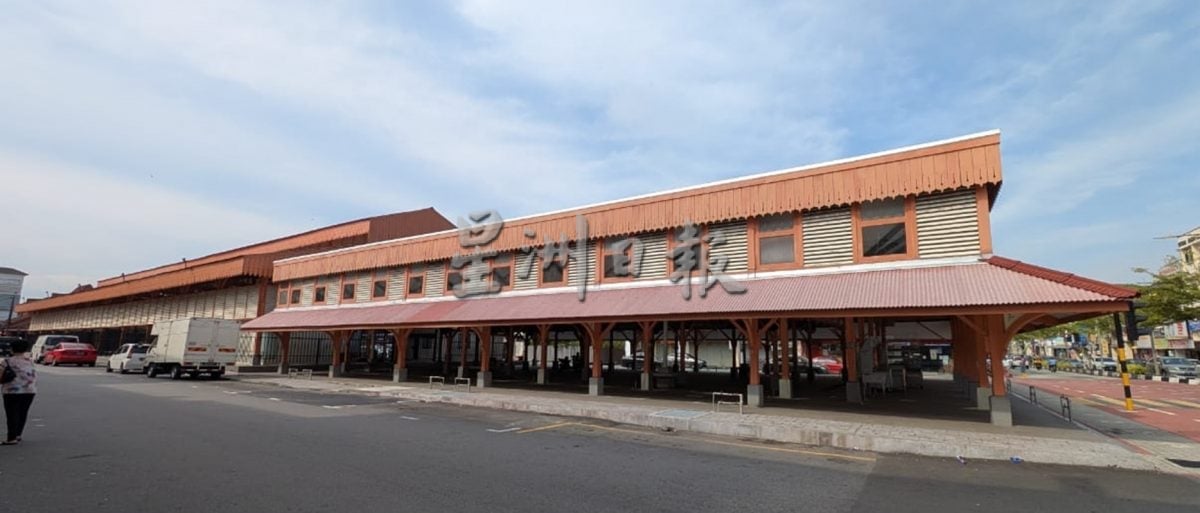 市议会主席指不夜天公市小贩随时可迁入大巴刹营业