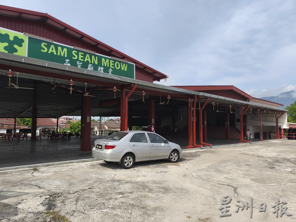 五团体联办瓜拉光中秋晚会 舞狮舞龙提灯游行