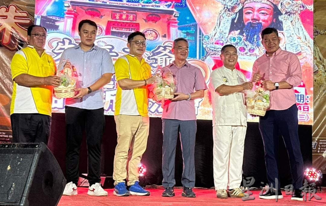 （古城第四版主文）阿都拉萨拨款5万清华宫 