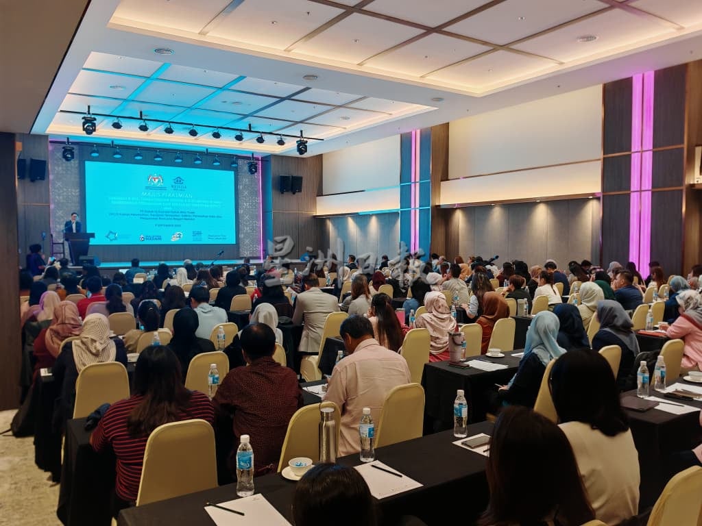 (古城第三版主文)11月1日甲州落实eSPA,莱斯雅欣欢迎新政策并提醒网络安全须获得各方重视