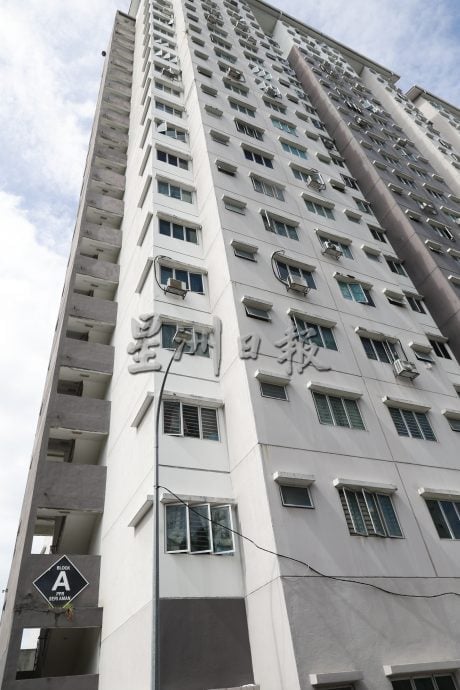 请签发-me03副文，早报可头-大都会／斯里阿曼人民组屋A座电梯又坏／4图