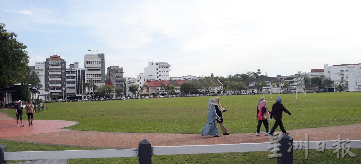 怡大草场 DR公园草场 9月起分段关闭进行维护