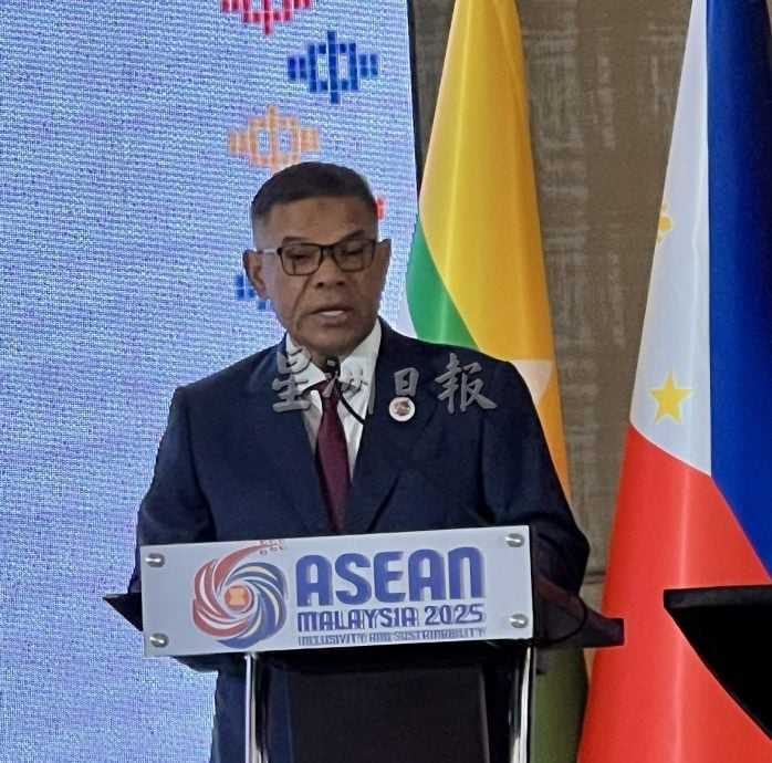 (全国版)安华:“互相信任、合作与共同责任”是东盟持续发展的根基