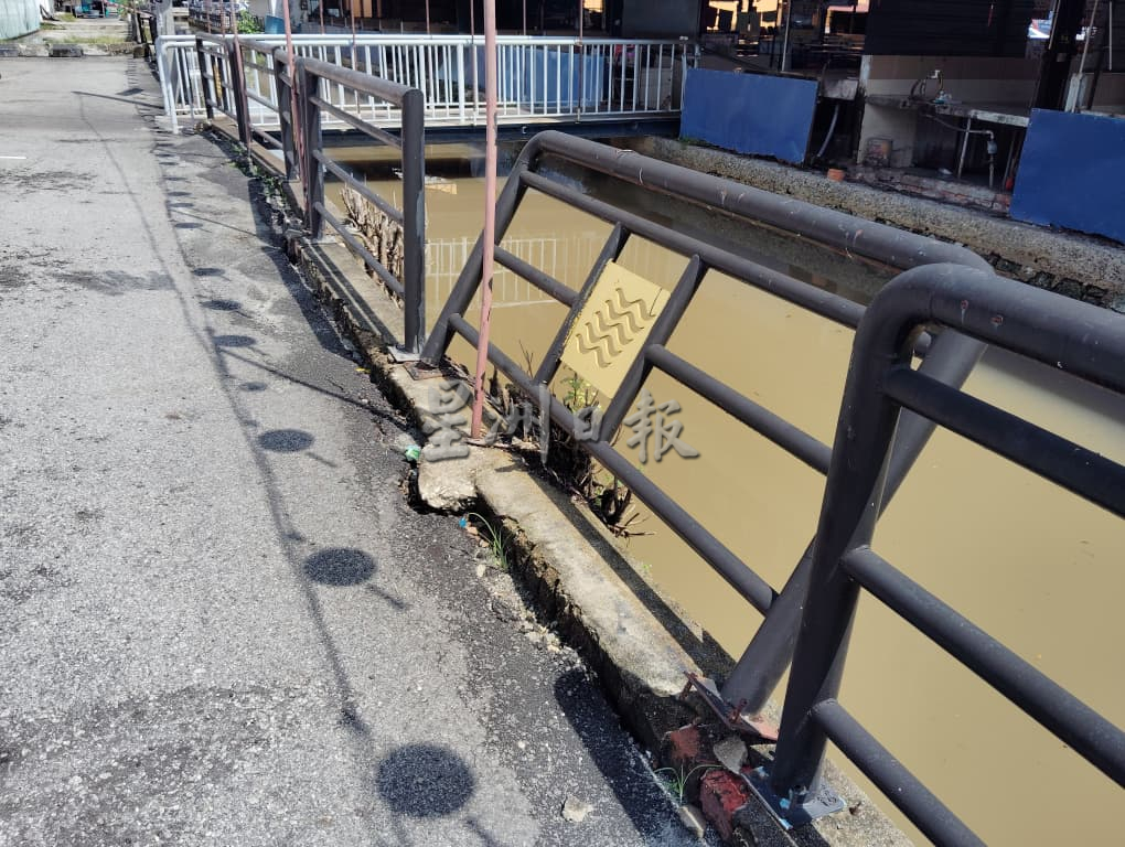 已签发 柔:版头之一:民生特工 | 文打烟小贩中心停车区下陷 修复工程料下周展开