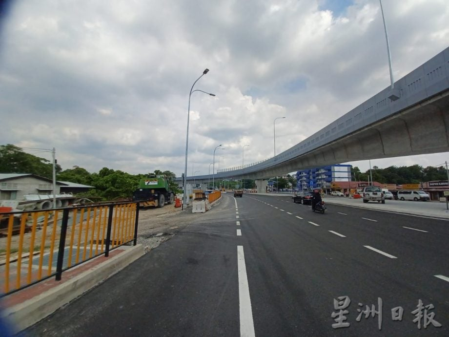 大都会/封面/乌冷路衔接至蕉赖9哩的道路提升和天桥工程已近完工,预计年杪通车