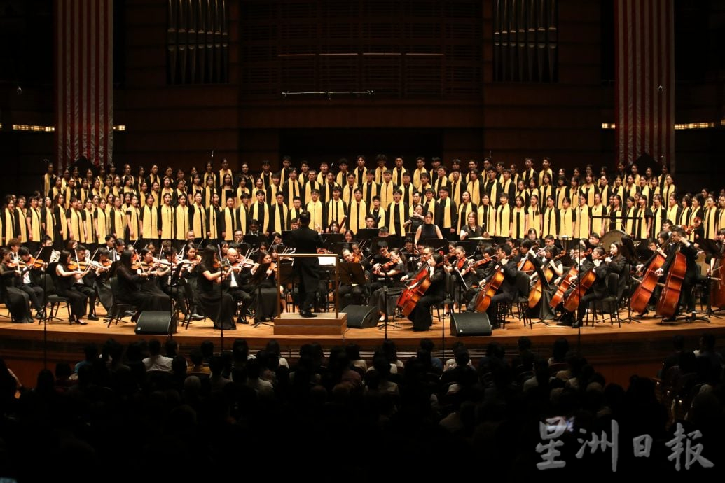 古润金：“黄河大合唱·和平音乐会” 