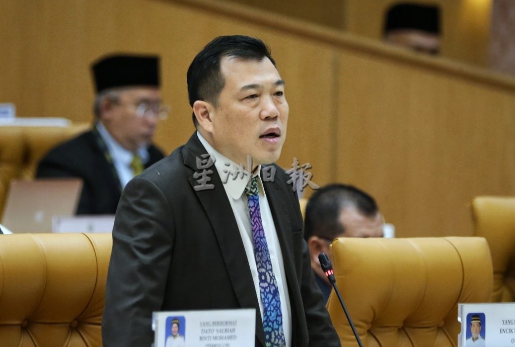 州议会 | 罗思义 ：州内旅游告示牌加入国际语言 有助推广霹为国际旅游目的地