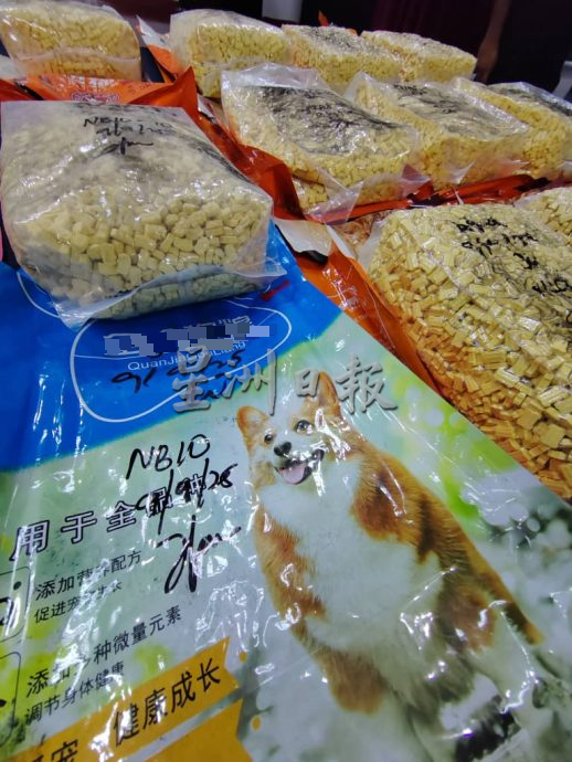 毒贩用猫狗粮袋藏毒被识破 雪州警起获1360万毒品!