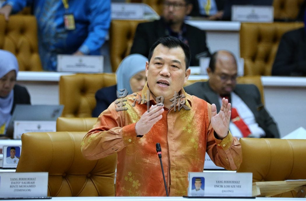 州议会|罗思义:外资企业引入外籍员工 促勿借题发挥