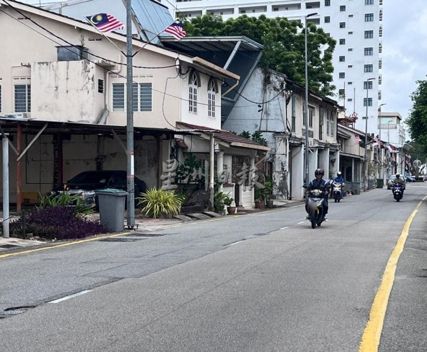 （古城第三版主文）道路标线模糊影响驾驶人士判断