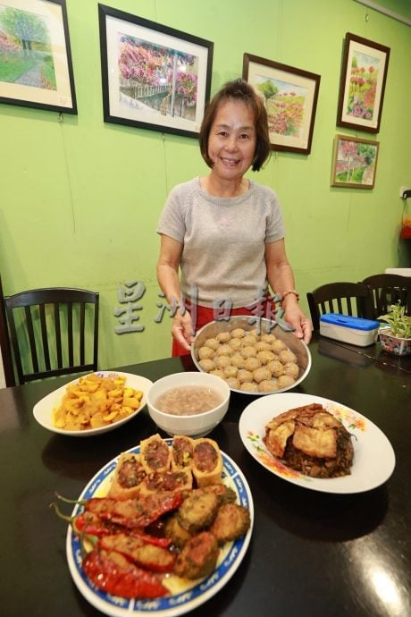 供星洲网(9月15日刊登/私房好菜)素食也能很客家,蔡美好用料理传递健康与善念