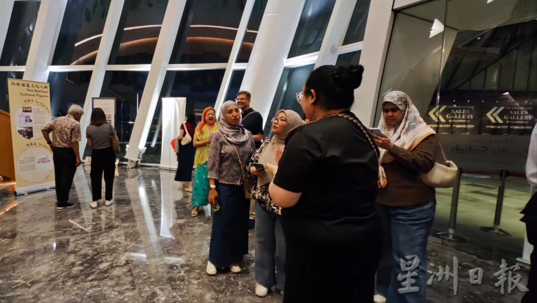 **已签发**柔：封面：新版《鼓动新山》佳评如湖  柔政府探讨纳入旅游项目