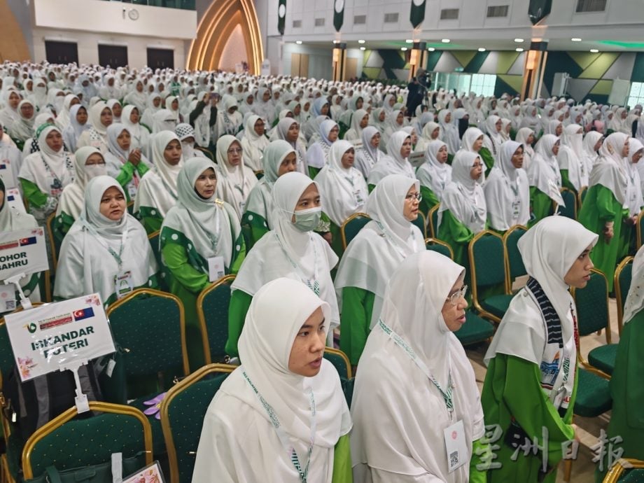 （全国版）努丽达沙烈：84%年轻女性用手机浏览色情内容。